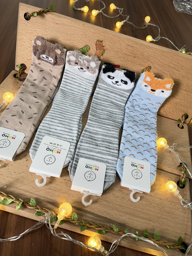جوراب بچگانه طرح حیوانات پشمالو – خرس، پاندا، روباه و راکون 🐻🐼🦊