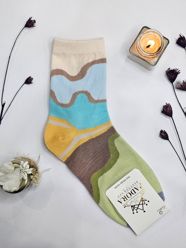 جوراب طرح موجی آبستره رنگ سبز - زرد