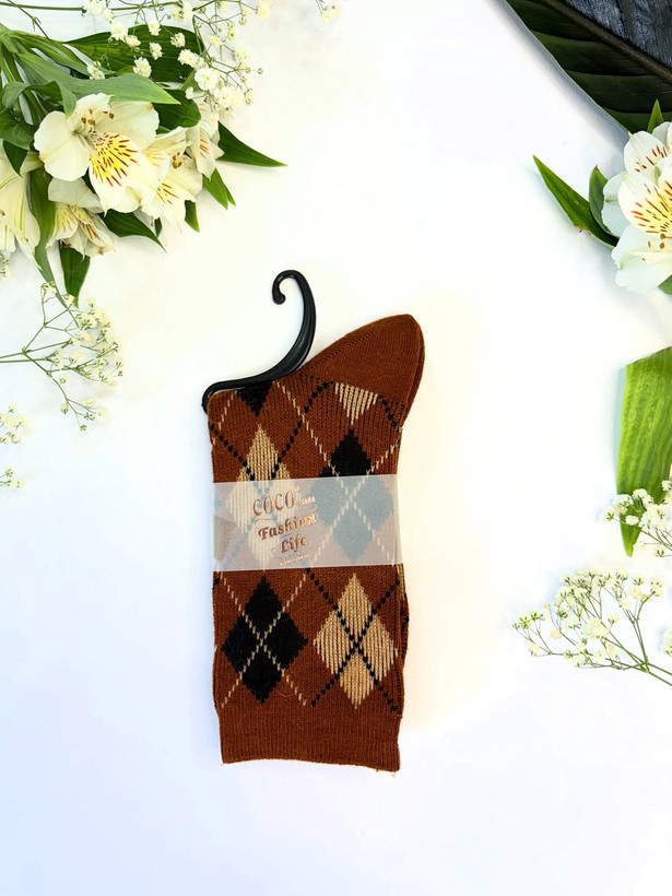 جوراب طرح لوزی گرم رنگ قهوهای
