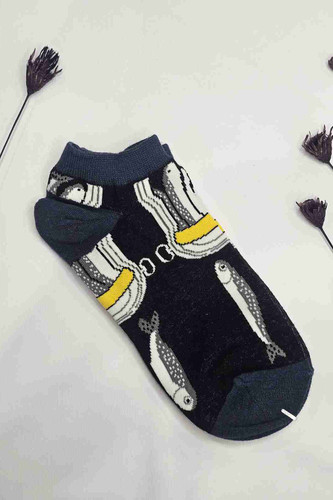 جوراب فانتزی طرح ماهی و کنسرو رنگ سرمهای – نمای اصلی محصول