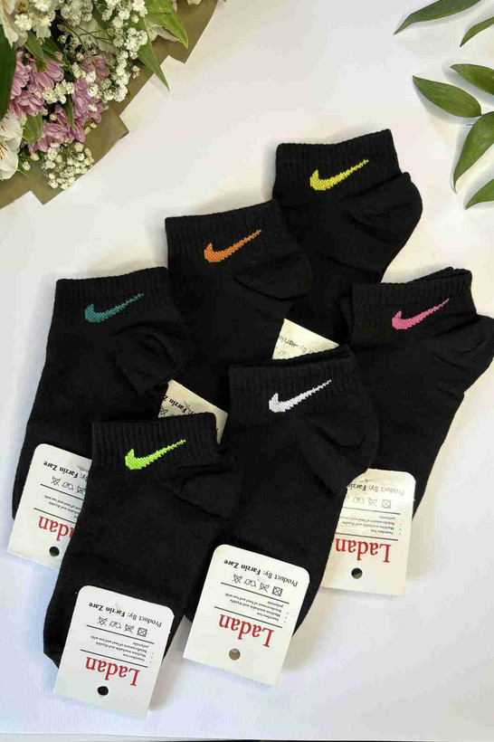 ست کامل جورابهای مچی مشکی لادن با لوگوهای رنگی