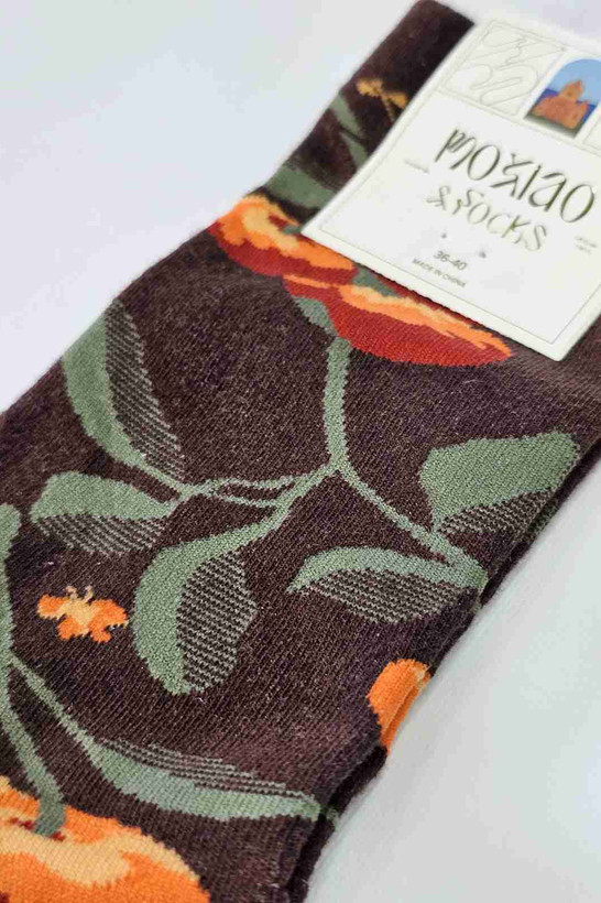 نمای نزدیک طرح میوه روی جوراب ساقدار