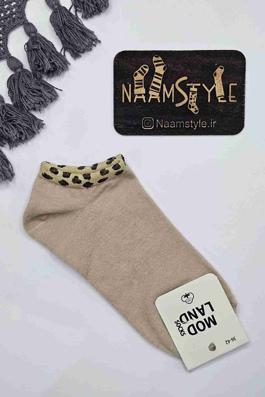 جوراب مچی کرم طرح پلنگی - جنس تنفسپذیر و راحت