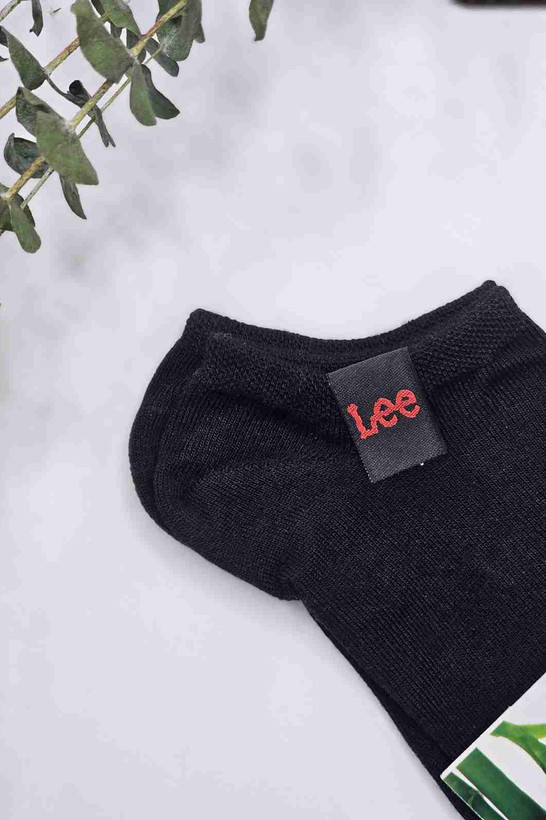 نمای نزدیک جوراب بامبو مشکی - جنس نرم و لطیف الیاف بامبو