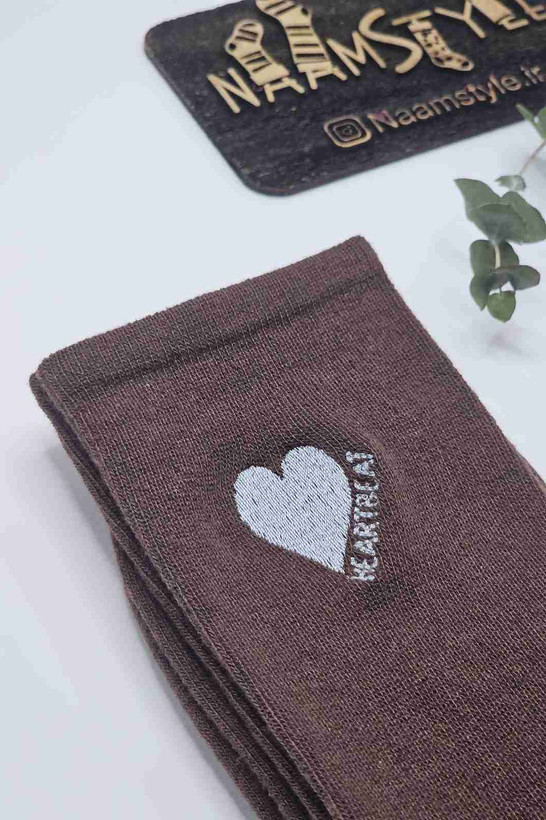 نمای جزئیات جوراب طرح قلب - کیفیت بافت و نخ پنبه