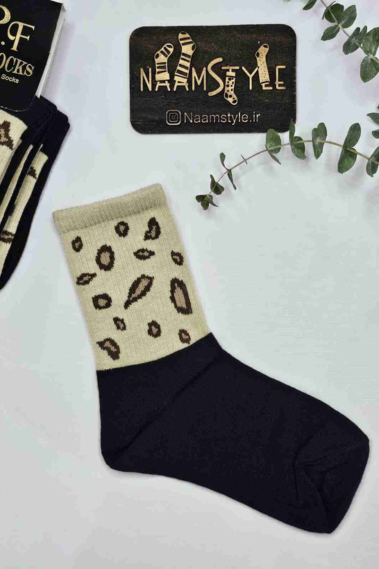 جوراب طرح پلنگی کرم - نمای کامل با لبه مشکی