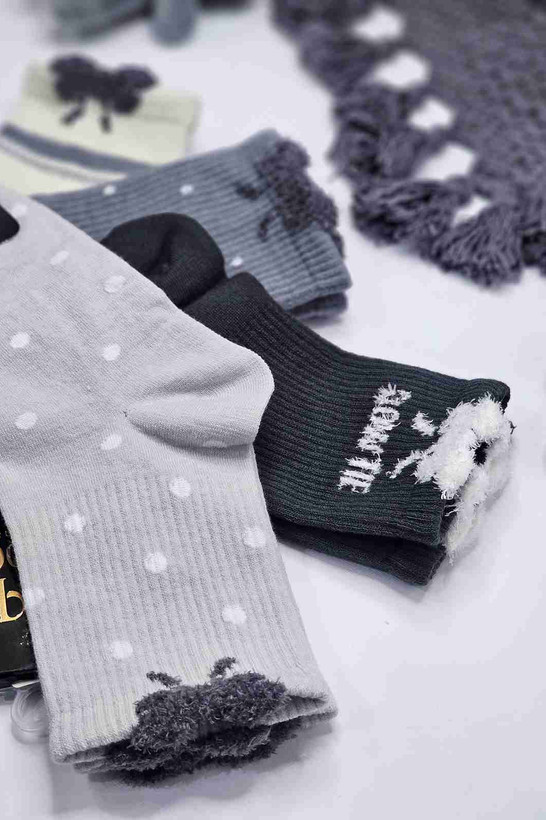 جوراب موهر سفید خالخالی - نرم و پشمالو