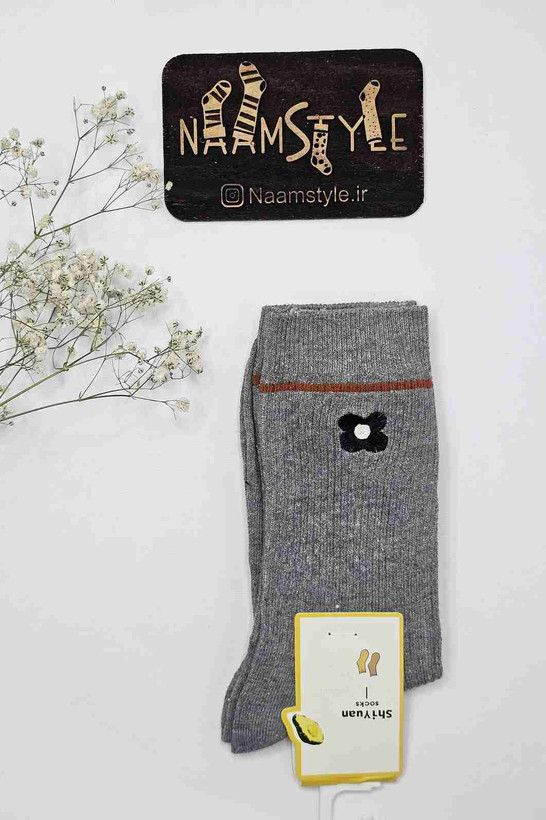 جوراب خاکستری روشن طرح گل برجسته - کیوت دخترونه