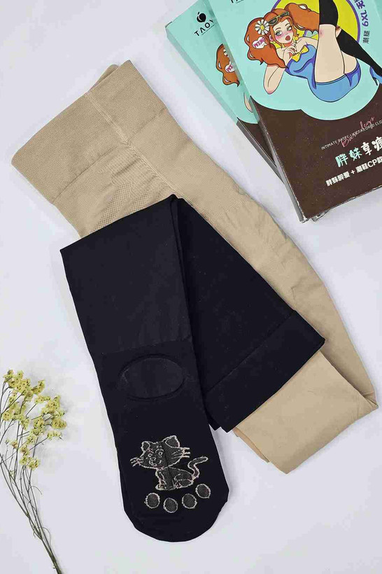 جوراب شلواری سهکاره دورنگ - نمای کامل روی سطح