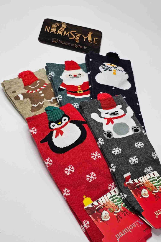 ست جوراب فانتزی کریسمس در رنگهای متنوع و طرحهای شاد